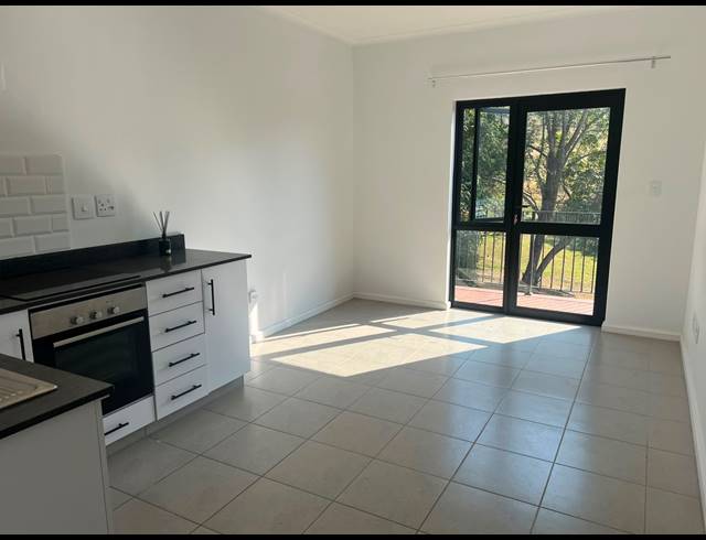 2 BEDROOM APARTMENT TO LET IN WATERFALL